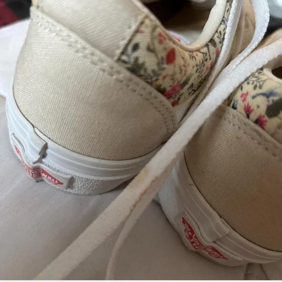 Floral Canvas Women's Vans - Picture 3 of 3